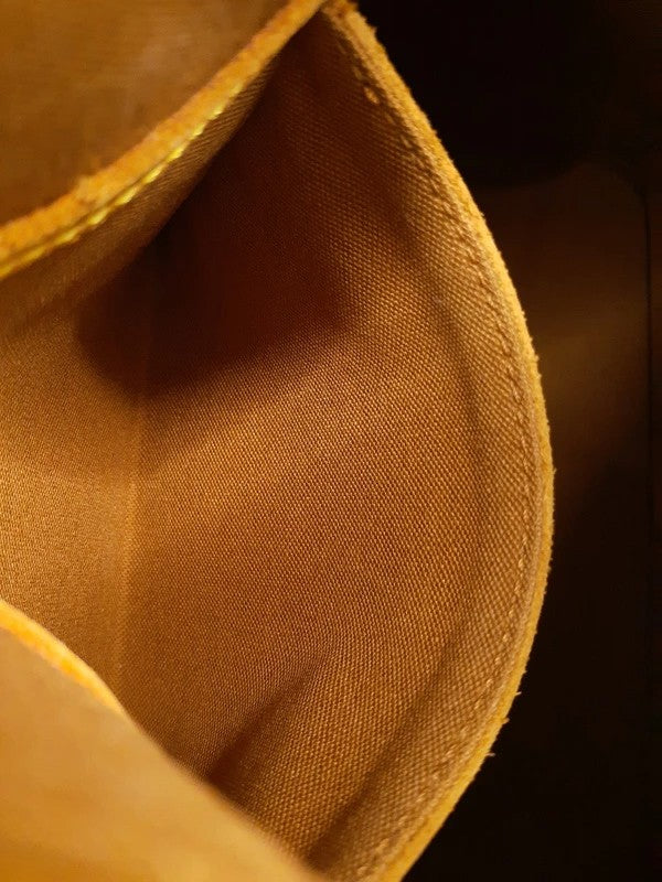 Louis Vuitton Alma Monogram BA0040