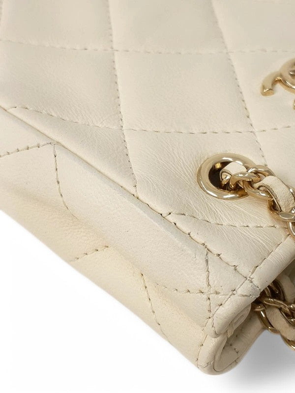 Chanel Matelassé Mini Chain Blanc