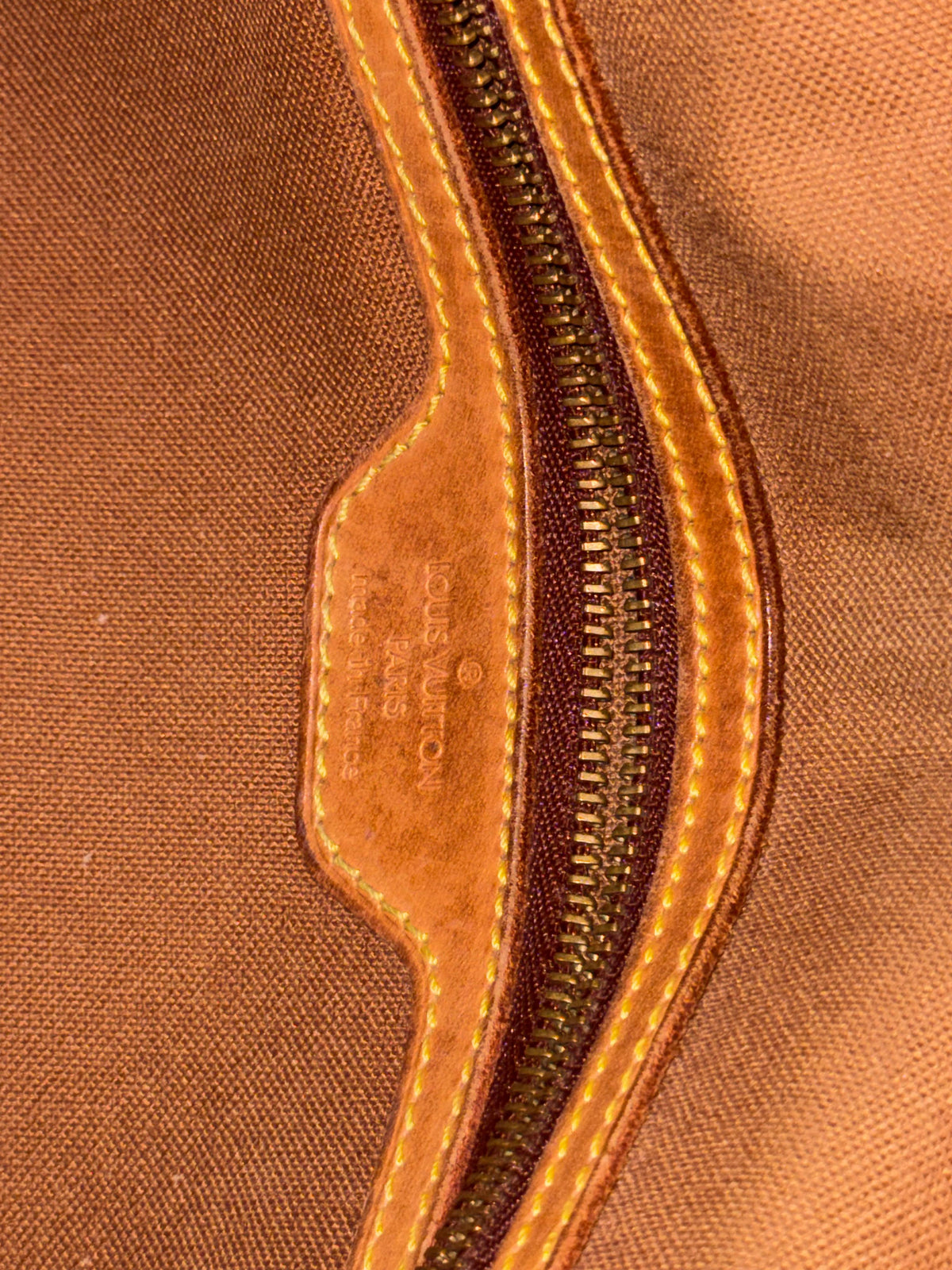 Louis Vuitton Looping MM Monogram - Detail 11 — view 11