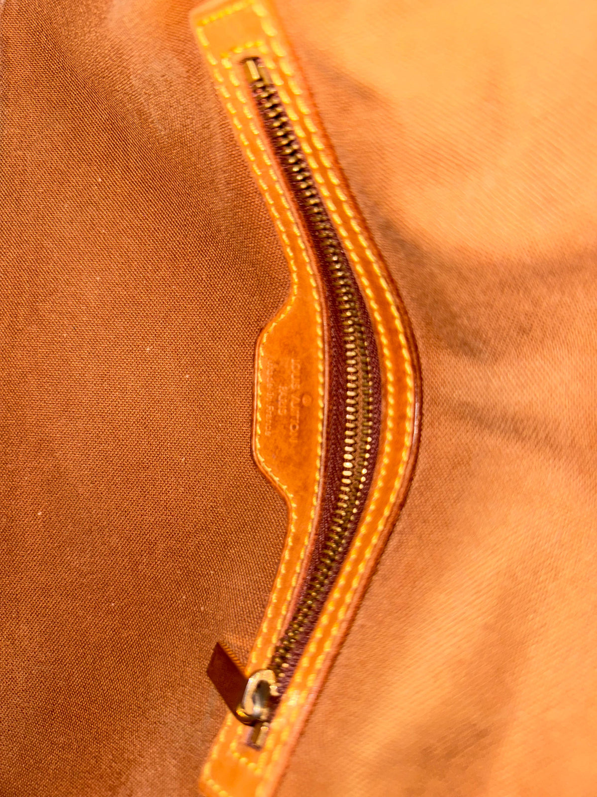 Louis Vuitton Looping MM Monogram - Detail 12 — view 12