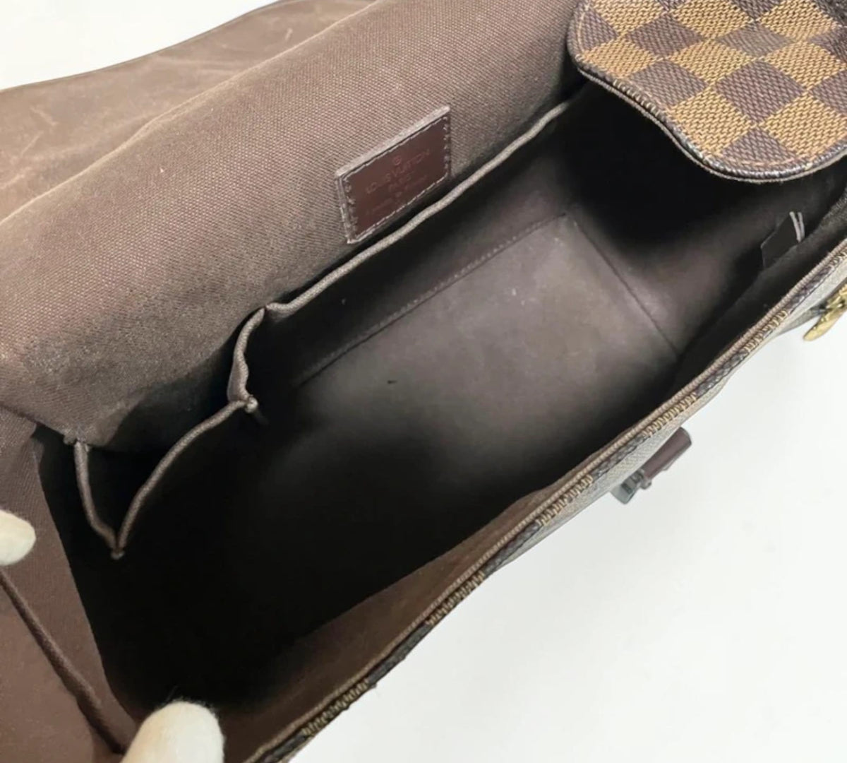 Louis Vuitton Melville Reporter Damier Ebene - Interior — view 7