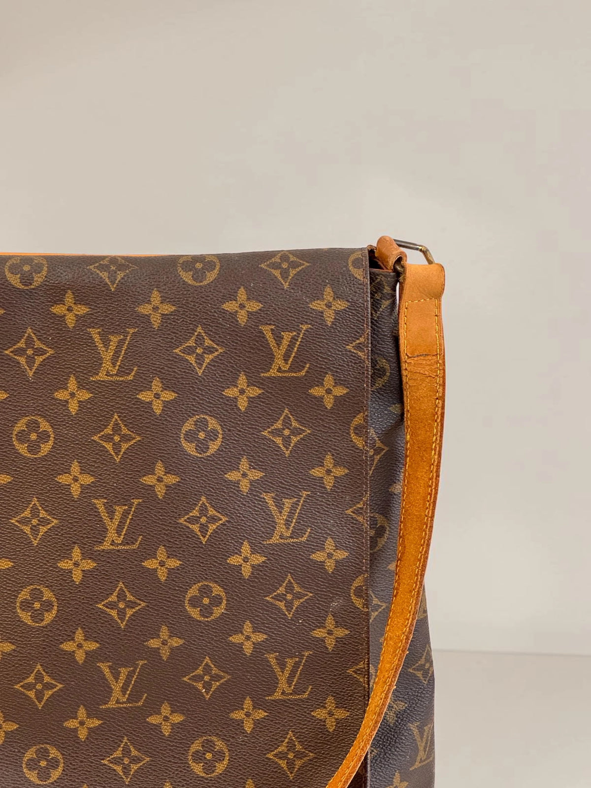 Louis Vuitton Musette Salsa GM Monogram - Detail 5 — view 5