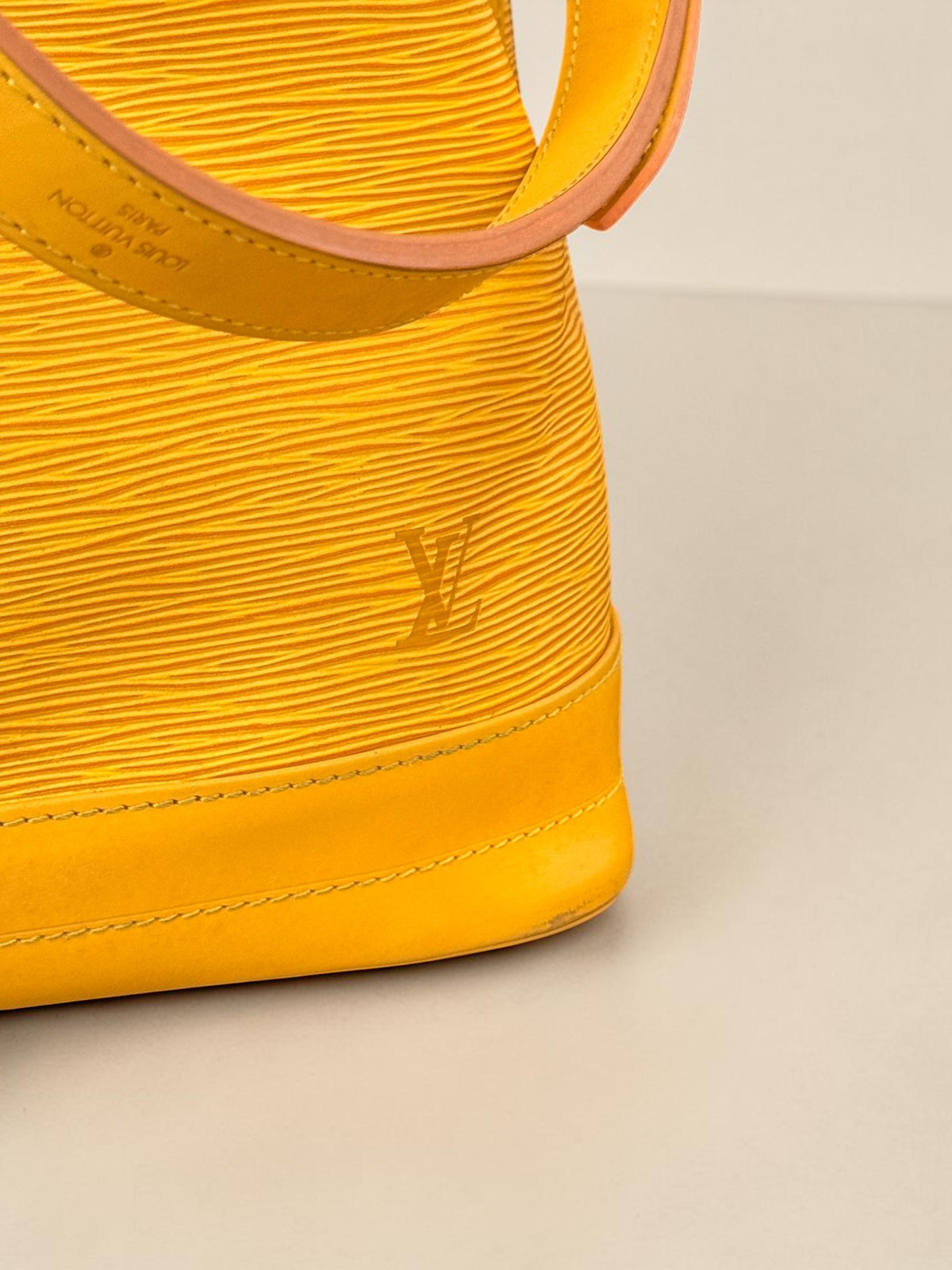 Louis Vuitton Noé GM Epi Moutarde - Detail 3 — view 3