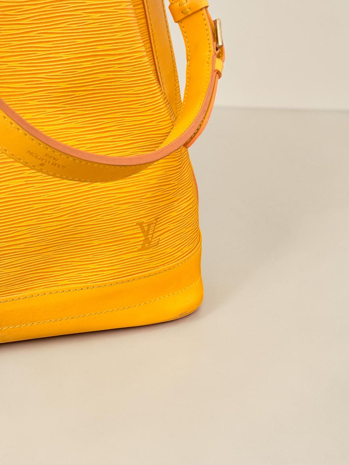 Louis Vuitton Noé GM Epi Moutarde - Detail 4 — view 4