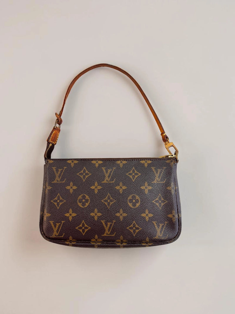 Louis Vuitton Pochette Accessoires NM Monogram - Detail 2