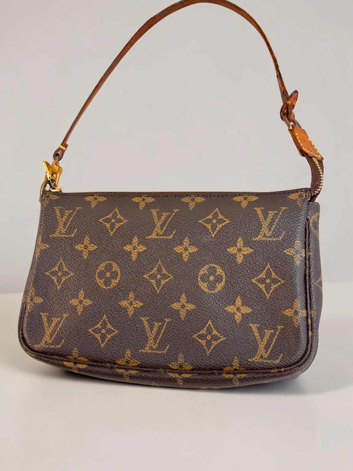 Louis Vuitton Pochette Accessoires NM Monogram - Detail 10 — view 10