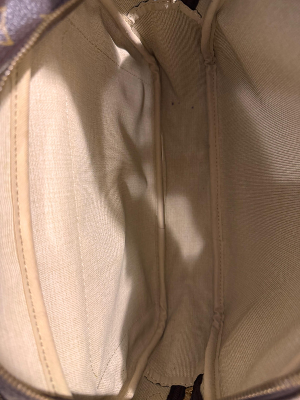Louis Vuitton Reporter PM Monogram - Detail 13 — view 13