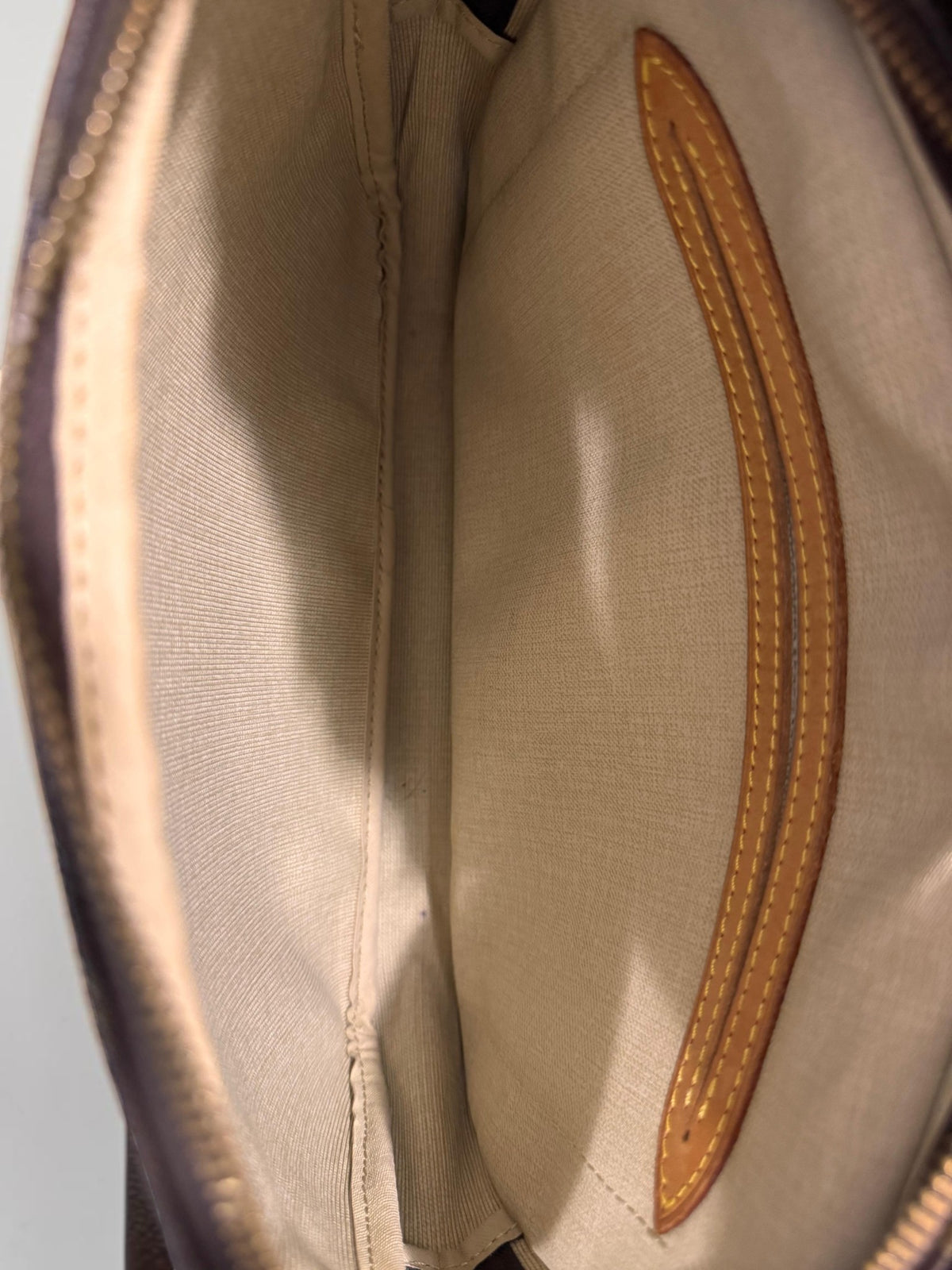 Louis Vuitton Reporter PM Monogram - Detail 14 — view 14