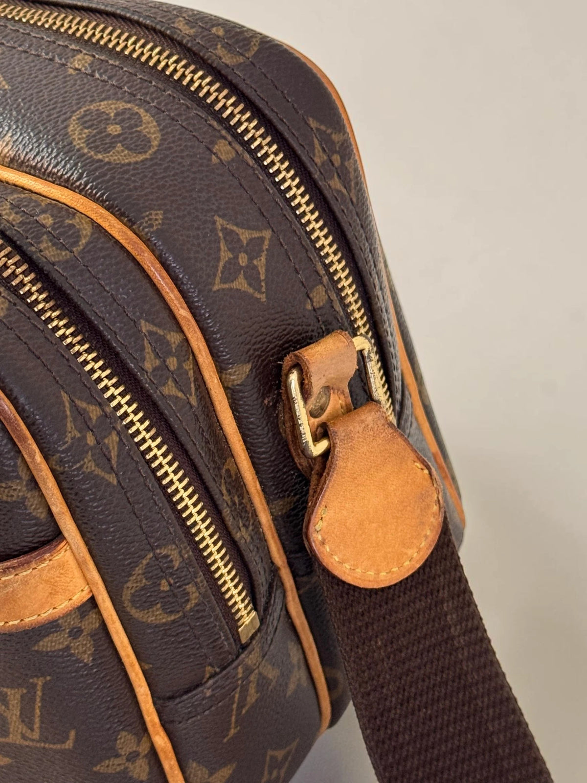 Louis Vuitton Reporter PM Monogram - Detail 5 — view 6