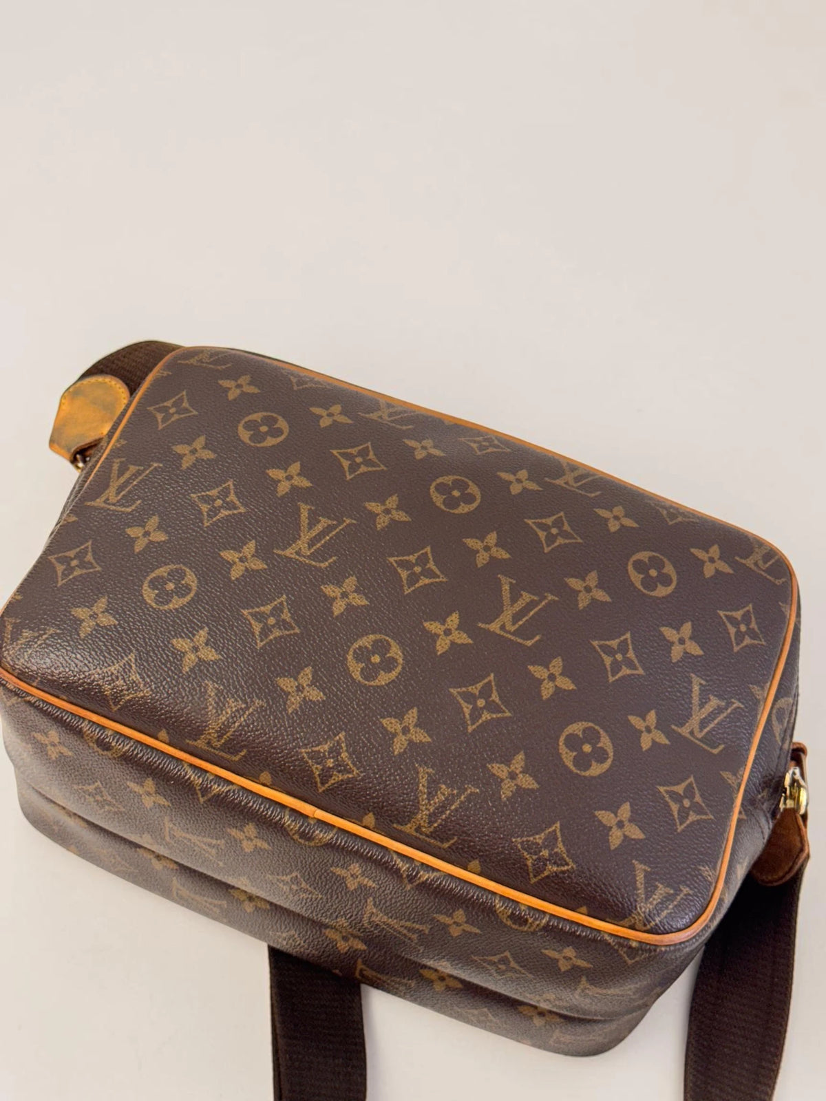 Louis Vuitton Reporter PM Monogram - Detail 7 — view 8