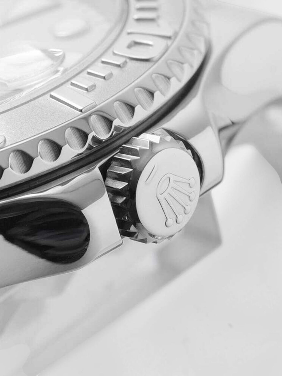Rolex Yacht-Master 168622 Rolesium Midsize - Detail 7 — view 7