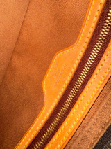 Interior Zipper Detail view 12